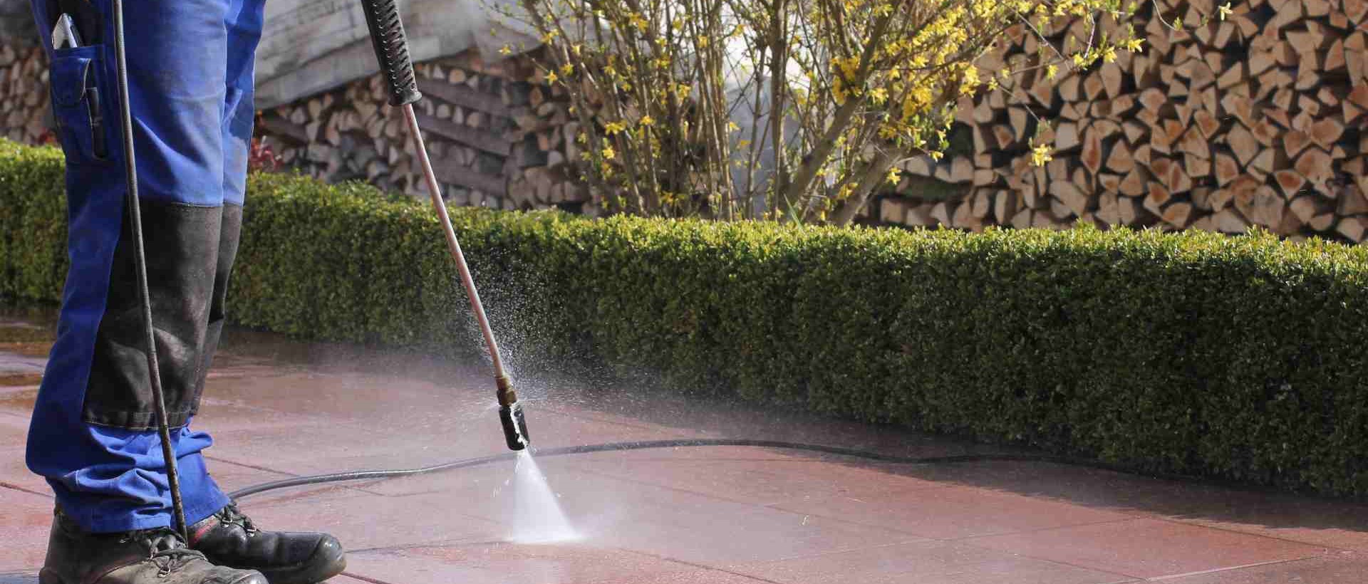 garden maintenance N14